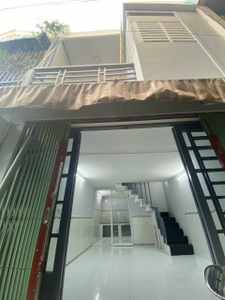 Nhà phố Huyện Nhà Bè Nhà phố thiết kế 1 trệt, 1 lầu cửa hướng Đông Bắc, tiện ích đầy đủ.