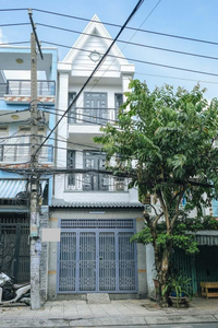 Nhà phố Đường Nguyễn Ngọc Nhựt 3 tầng diện tích 82.6m² pháp lý sổ hồng.