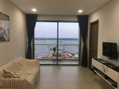 phòng khách căn hộ Sky89 Căn hộ Sky 89 tầng 12 view Sông đón gió mát mẻ.