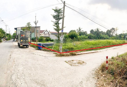 Đất nền Huyện Bình Chánh Đất căn góc có 3 mặt tiền đường Nguyễn Đình Kiên, cách 200m THCS Tân Nhựt.