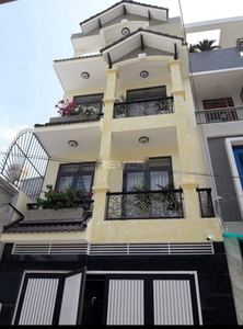 Nhà phố Quận Tân Phú Nhà thiết kế 1 trệt và 2.5 tấm đúc kiên cố, khu vực đầy đủ tiện ích.