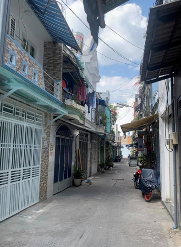 Nhà phố Quận Bình Tân Nhà phố thiết kế 1 trệt, 1 lầu kiên cố, hẻm rộng thông tứ hướng.