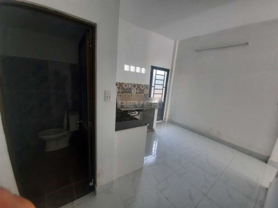 Nhà phố Quận Thủ Đức Nhà hẻm đường Linh Đông cửa hướng tây Bắc, khu dân cư sầm uất.