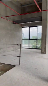  Shophouse Vinhomes Golden River diện tích 127.4m2, nội thất cơ bản.