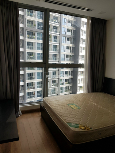  Căn hộ Vinhomes Central Park hướng ban công đông bắc đầy đủ nội thất diện tích 80.3m².