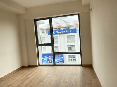  Bán căn hộ Urban Hill Q7, ban công hướng Tây thoáng mát.