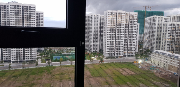  Căn hộ Vinhomes Grand Park hướng ban công tây bắc nội thất cơ bản diện tích 81.2m².