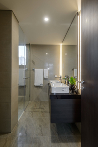  Căn hộ có 2 phòng ngủ Empire City, bàn giao nội thất cơ bản.