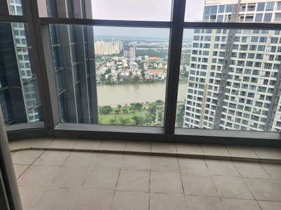 086B7011-B4F7-4A8A-A3F7-2DF18E8524AD-2759-000002FA99367565.jpg Office-tel Vinhomes Central Park nội thất cơ bản diện tích 109m²