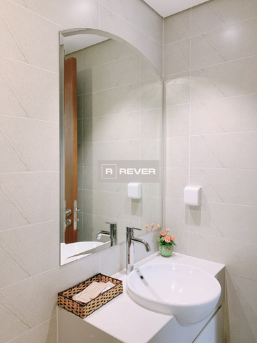  Officetel Vinhomes Central Park diện tích 51m2, đầy đủ nội thất.