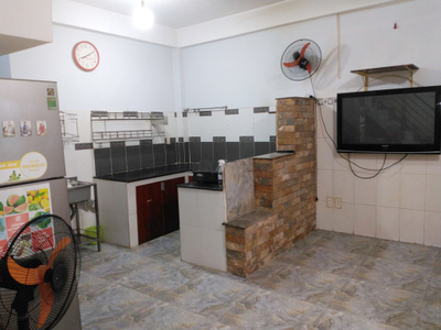 Nhà phố Quận Bình Thạnh Nhà thiết kế 1 trệt và 2 lầu diện tích đất 25m2, nội thất cơ bản.