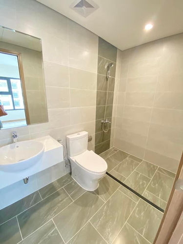  Căn hộ Vinhomes Grand Park hướng ban công đông bắc không có nội thất diện tích 69.5m²