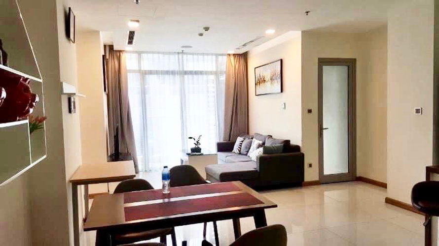 IMG_2433.JPG Căn hộ Vinhomes Central Park nội thất cơ bản diện tích 77.3m²