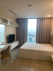  Căn hộ Vinhomes Golden River đầy đủ nội thất diện tích 100m².