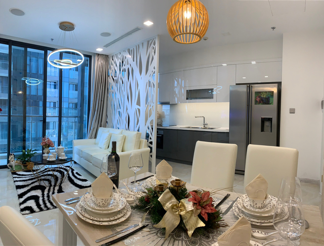 91907242cbcea3236f6e8402e7e386c3.jpg Căn hộ Vinhomes Golden River đầy đủ nội thất diện tích 74m²