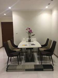  Căn hộ Vinhomes Central Park diện tích 135.2m² view sông và thành phố