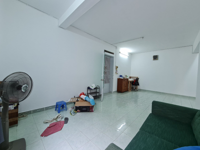 Căn hộ Nhiêu Tứ 1, Quận Phú Nhuận Căn hộ Chung cư Nhiêu Tứ 1 tầng 5 thiết kế hiện đại, nội thất cơ bản.