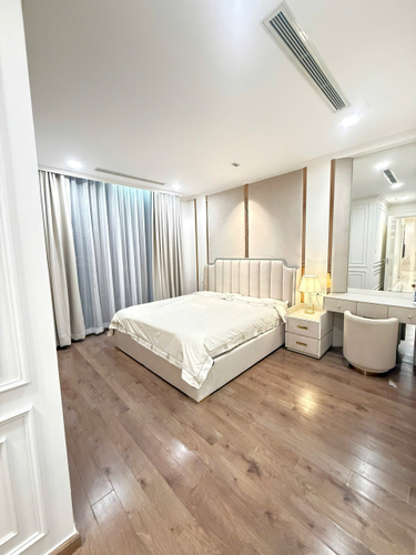 IMG_7563.JPG Quản lý 100% giỏ hàng mua bán giá tốt tại Vinhomes Central Park (1-2-3-4 PN, Penthouse, LM81). LH 0768892255