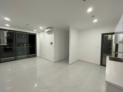  Căn hộ D'Lusso hướng ban công đông nam không có nội thất diện tích 68.5m²