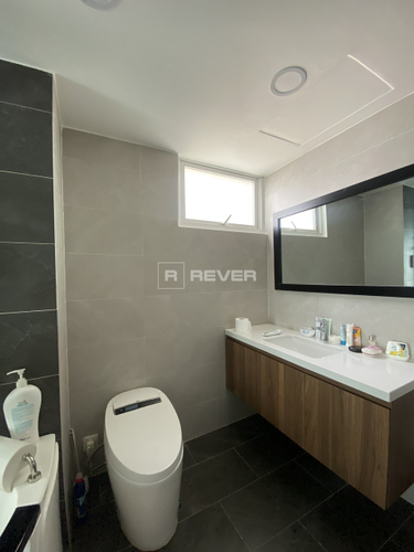  CẦN BÁN CĂN HỘ 2PN Vista Verde đầy đủ nội thất diện tích 82m².