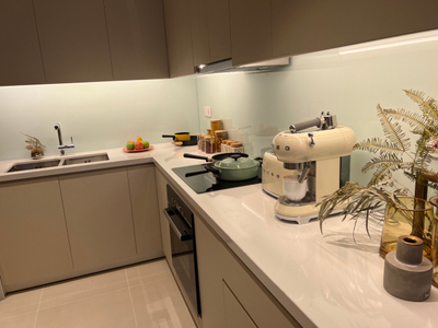  Căn hộ Urban Green hướng ban công đông bắc không có nội thất diện tích 101.9m²