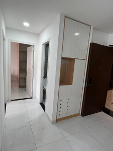 Căn hộ Rivergate Residence, Quận 4 Căn hộ RiverGate Residence tầng 9 nội thất cơ bản, tiện ích đa dạng.