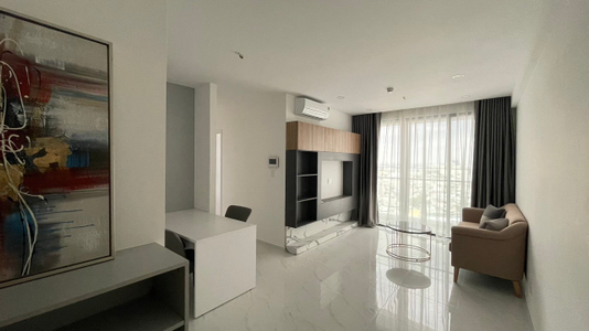 Căn hộ D'Lusso, Quận 2 Căn hộ D'Lusso tầng 16 view thoáng mát, bàn giao đầy đủ nội thất.