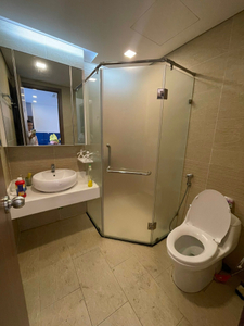 IMG_3420.JPG Căn hộ Vinhomes Central Park nội thất cơ bản diện tích 82m²