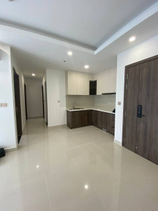 Căn hộ Q7 Boulevard, Quận 7 Căn hộ Q7 Boulevard ban công đón gió và ánh sáng, không có nội thất.