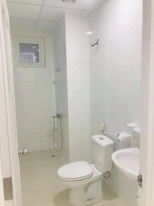 toilet căn hộ Topaz Elite Căn hộ Topaz Elite hướng Đông Nam, không nội thất.
