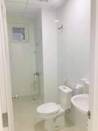 toilet căn hộ Topaz Elite Căn hộ Topaz Elite hướng Đông Nam, không nội thất.