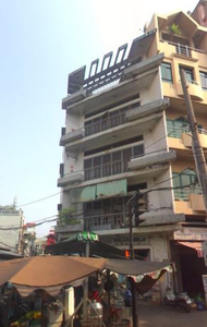 Nhà phố đường Nguyễn Trãi 1 trệt 3 lầu và sân thượng,  bàn giao không nội thất.