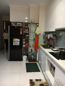 Officetel Vinhomes Central Park, Quận Bình Thạnh Officetel Vinhomes Central Park ban công hướng Đông Bắc mát mẻ.