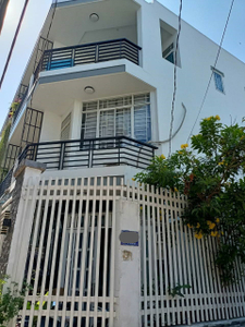 Nhà phố Quận 7 Nhà phố đường Huỳnh Tấn Phát diện tích 44m2, khu dân cư hiện hữu.