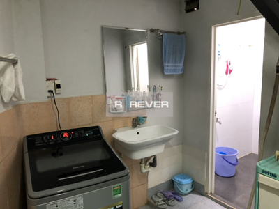  Nhà phố đường Chiến Lược diện tích đất 68.9m2 rộng thoáng.