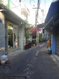  Nhà phố đường Đoàn Văn Bơ , diện tích 83.6m², pháp lý Sổ hồng