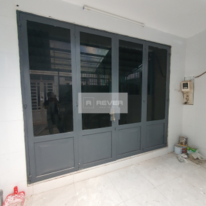 Nhà phố Quận Thủ Đức Nhà phố hẻm nhà thờ Fatima, diện tích 45.3m2 có nội thất cơ bản.