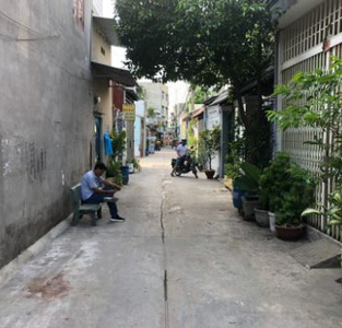 Nhà phố Quận 12 Nhà phố diện tích 65m2 thiết kế 2 tầng đúc chắc chắn, khu dân cư hiện hữu.