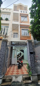Nhà hẻm xe hơi đường Số 11 diện tích 76m2, cửa hướng Đông Bắc.