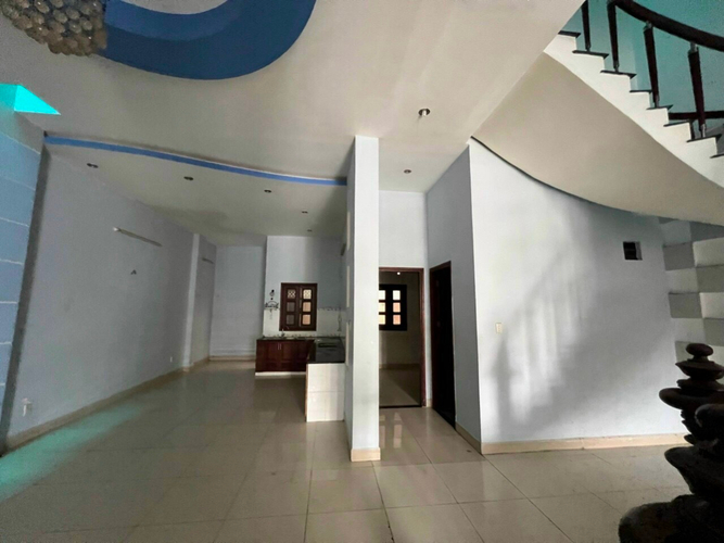 Biệt thự Quận 7 Biệt thự mặt tiền đường Số 1 thiết kế 1 hầm, 1 trệt, 1 lửng, 4 lầu và sân thượng.