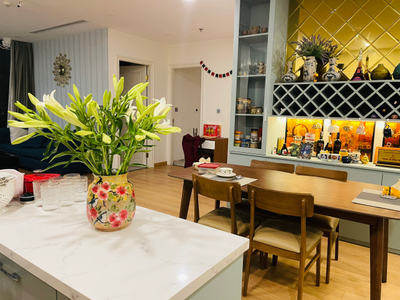  Căn hộ Vinhomes Golden River đầy đủ nội thất diện tích 110.7m².