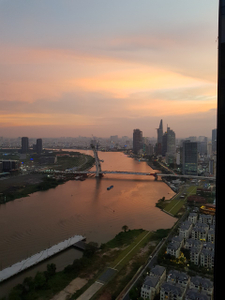 Officetel Vinhomes Golden River, Quận 1 Office-Tel Vinhomes Golden River tầng 38, bàn giao đầy đủ nội thất.