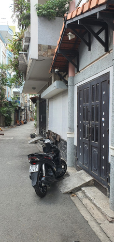 Nhà phố Quận Tân Bình Nhà có 2 mặt tiền đường thoáng mát, khu dân cư sầm uất.