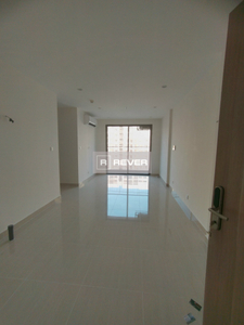 Căn hộ Vinhomes Grand Park tầng cao mát mẻ, không có nội thất.