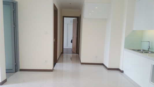  Căn hộ Vinhomes Central Park hướng ban công nam nội thất cơ bản diện tích 79m²