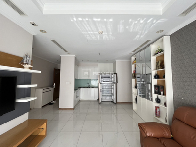  Căn hộ Vinhomes Central Park hướng Đông, diện tích 81.7m²