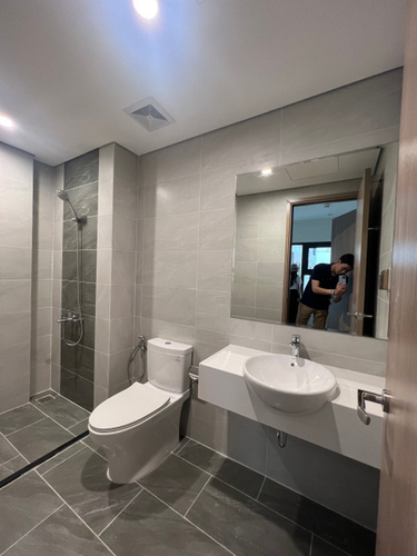  Căn hộ Vinhomes Grand Park hướng ban công tây nam nội thất cơ bản diện tích 69m²