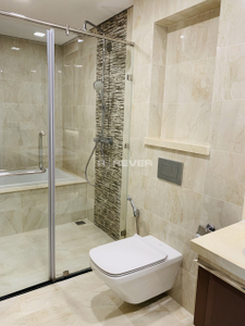  Căn hộ Vinhomes Golden River đầy đủ nội thất diện tích 121.8m²