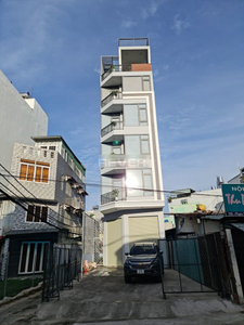Mặt bằng kinh doanh diện tích 150m2 cửa hướng Đông Bắc mát mẻ.