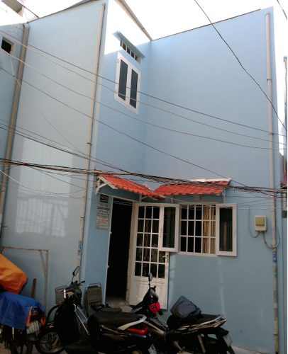 Nhà phố Quận 6 Nhà thiết kế 1 trệt, 1 lầu cửa hướng Tây Nam, cách chợ Tân Hòa Đông 50m.